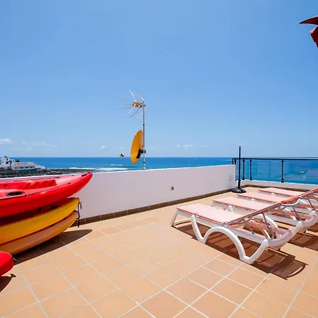 Caleta Sea View 2 *