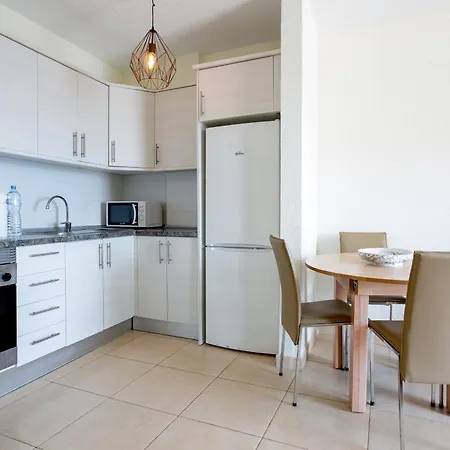 Апартаменты Caleta Sea View 2 *